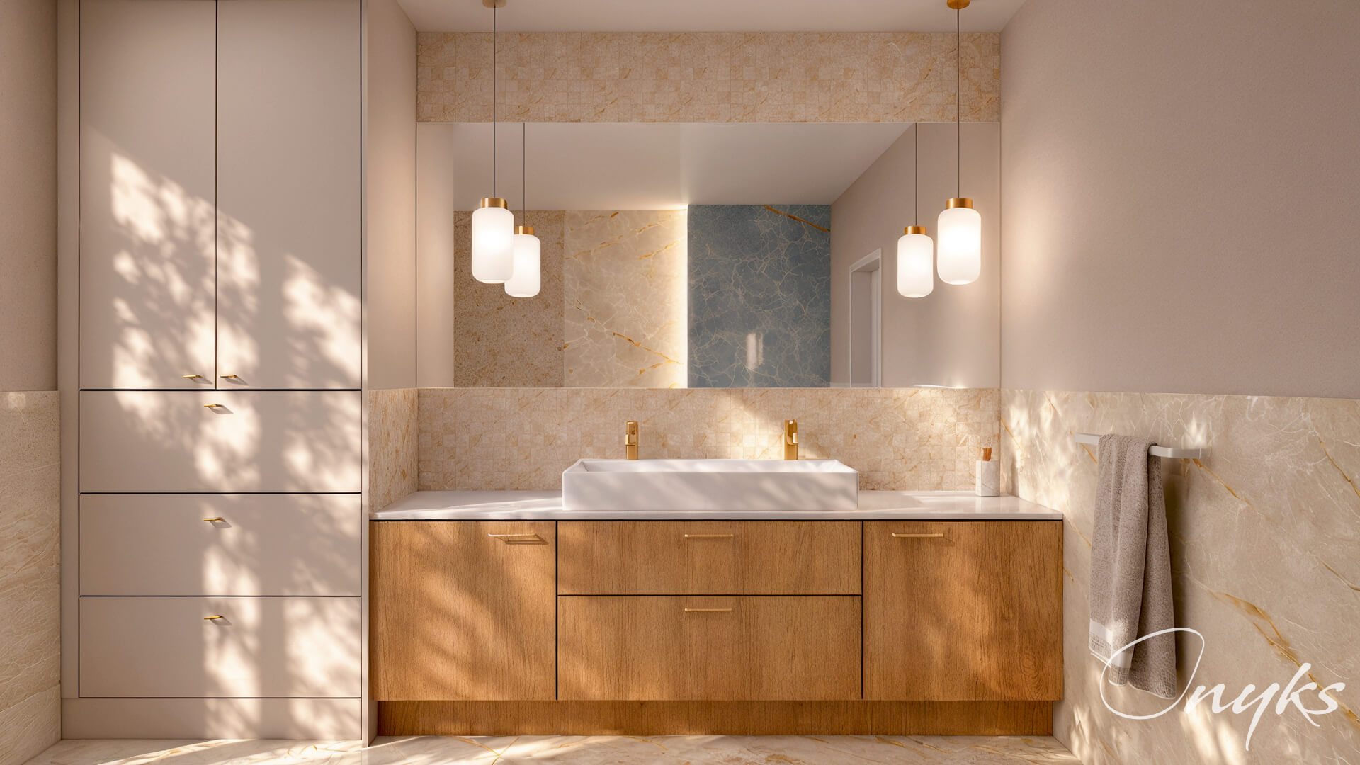 Waschbeckenbereich mit Beige Macromosaico Mosaik und Holzschrank