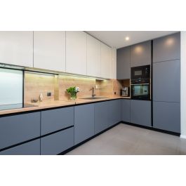 Matte, satinierte oder glänzende Fliesen – welches Finish wählen?